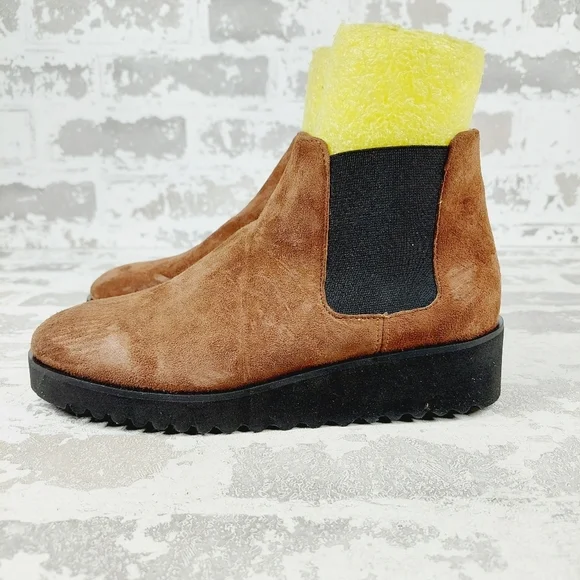 New Amalfi By Rangoni Brown Suede Pull On Chunky Sole Chelsea Boots W687 - Picture 1 of 12